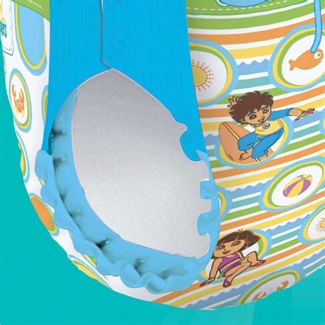Amazon.com: Pampers Splashers Disposable Swim Diapers, Size 3/4, 24 ...