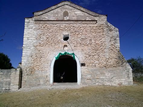 Fotos gratis césped gente edificio antiguo Monumento torre