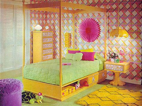 15 Funky Retro Bedroom Designs | Home Design Lover