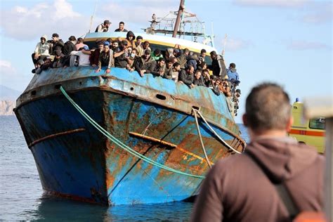 Al Menos Muertos En Un Naufragio Frente A Grecia El Litoral