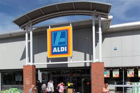 Aldi Lidl B M All The Shops Closed On New Year S Day Stoke On