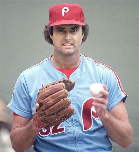 Phillies lefty Steve Carlton gets set to pitch... - SI Photo Blog