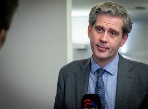 Wouter Kolff Blijft Burgemeester Van Dordrecht Rtv Papendrecht