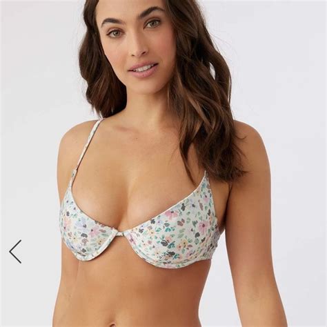 O Neill Swim Nwt Oneill Maggie Ditsy Floral Bikini Top Size Medium