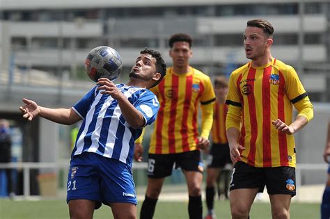 Abde Renova I Dues Baixes En El San Cristóbal Diari De Terrassa