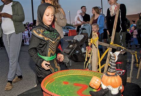 Treats From A Trunk Trunk Or Treat High Desert Warrior Ft Irwin