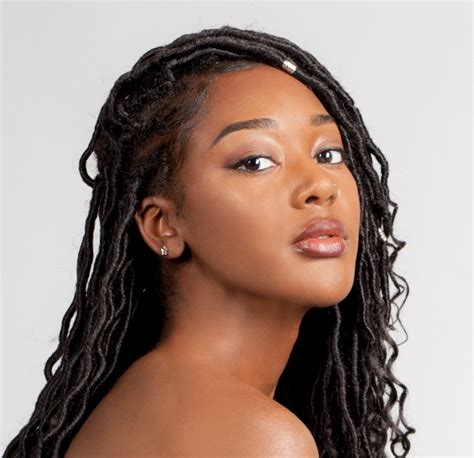 Soft Locs What A Loc Expert Wants You To Know Hairstylecamp