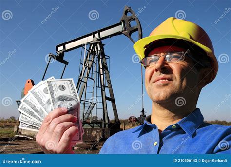 Petroleum Engineer Salary Stock Image Image Of Earnings 210506143