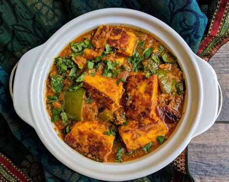 Paneer Tikka Masala Recipe | VegeCravings