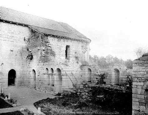 Prieuré de Saint Jean des Bonshommes à Sauvigny le Bois PA00113847