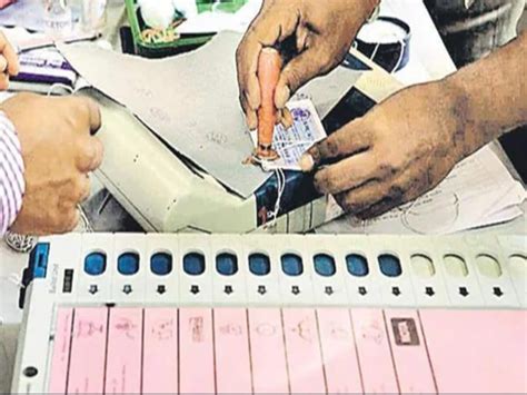 Up Lok Sabha Elections 2024 West Up 5 Seat Voting Today In Second Phase Check Parties Equation