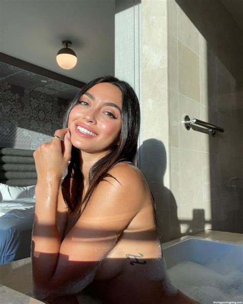 Ambra Gutierrez Shows Off Her Wet Naked Body 11 Photos Video Thefappening