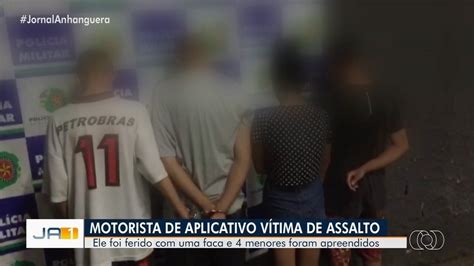 Quatro Adolescentes S O Apreendidos Suspeitos De Assaltar E Esfaquear