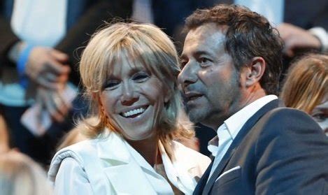 Bernard Montiel Et Brigitte Macron Sont Devenus Les Meilleurs Amis Du