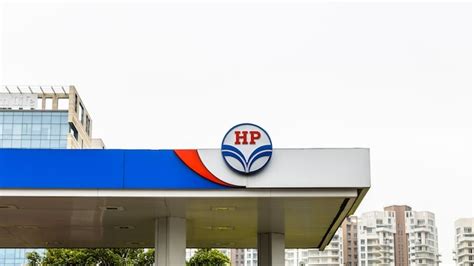 Hpcl Q1 Net Profit Slumps 94 To ₹356 Crore On Lower Refining Margins