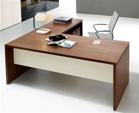 L Shaped Office Table at Rs 19500 | Office Desk in Indore | ID: 25987862097