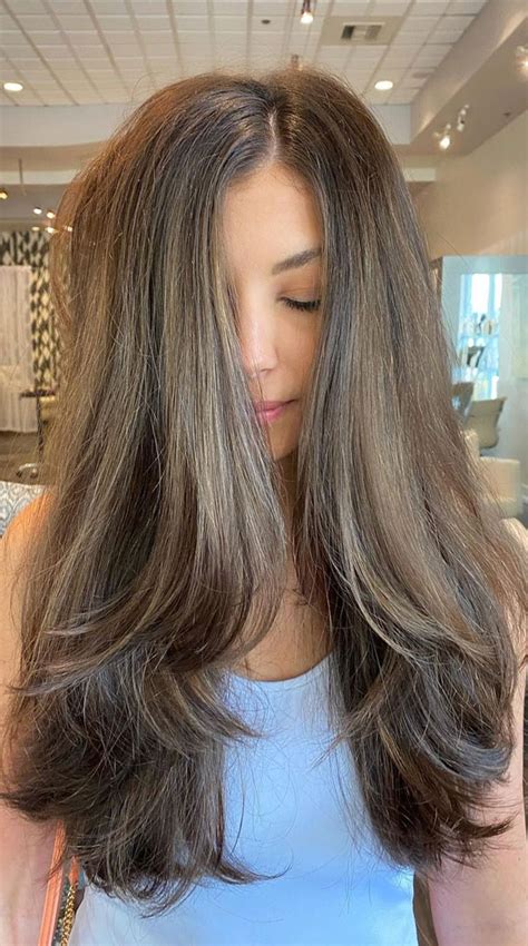 40 Best Layered Haircuts And Hairstyles For 2022 Balayage Lowlights