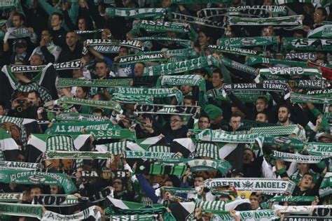 Foot Coupe Asse Coupe Les Supporters Des Verts Attaquent Aussi