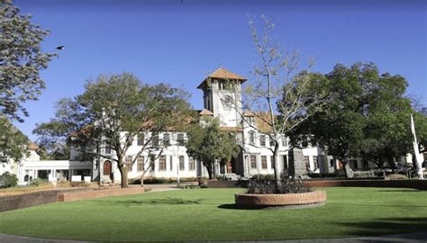 University of the Free State ( UFS ) ( Universiteit van die Vrystaat ...