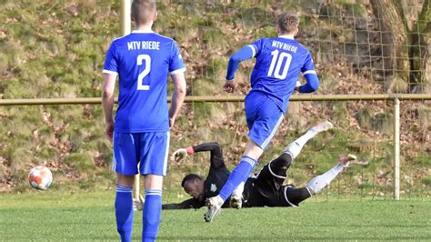 Fußball FC Worpswede siegt im Gipfeltreffen gegen den MTV Riede