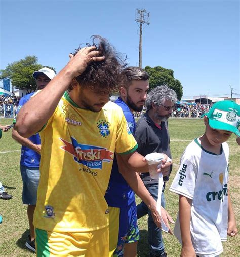 Scarpa Recebe Homenagem De Palmeirenses E Leva Tr S Mil F S A Jogo