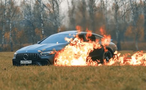 Russian Vlogger Burns His Mercedes Amg Gt S To The Ground In Stunt