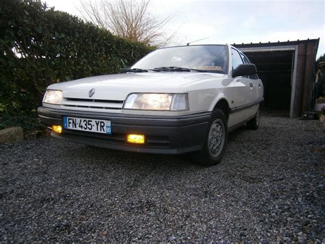 Renault 21 R21 5 Portes De 1989 à Vendre Voiture Ancienne De Collection