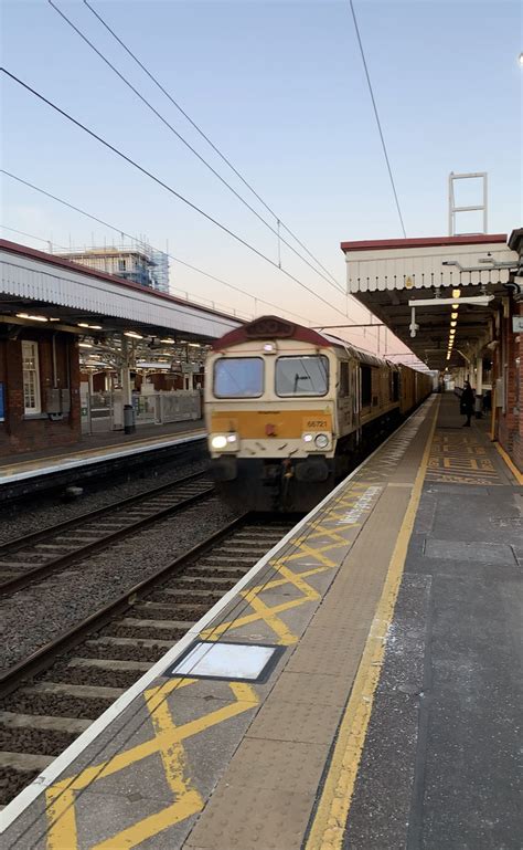 GB Railfreight Class 66 721 4M02 1724 Felixstowe South G Flickr