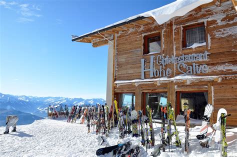 12 Great Resorts That Are Easy to Reach By Train - InTheSnow