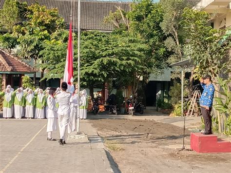 Upacara Gabungan Hari Lahir Pancasila Mts Negeri Sleman