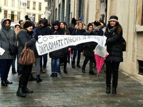 Savona La Protesta Degli Insegnanti Foto Photogallery