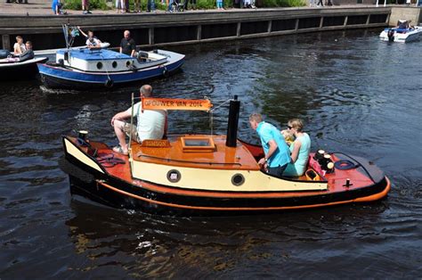 Sleepboot En Opduwer Van Het Jaar Vereniging De Motorsleepboot