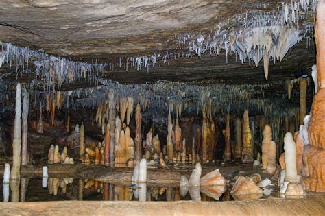 Calcite Formation Royal Cave Buchan The Caves Were Formed Flickr