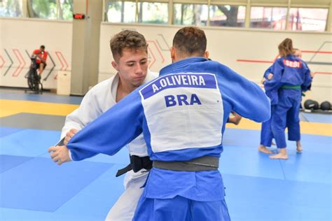 Jud Do Sesi Sp Tem Atleta Convocado Sele O E Medalhistas Em