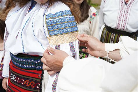 Veste Bun Chiar De Ziua Na Ional A Rom Niei Ia Rom Neasc C Ma A Cu