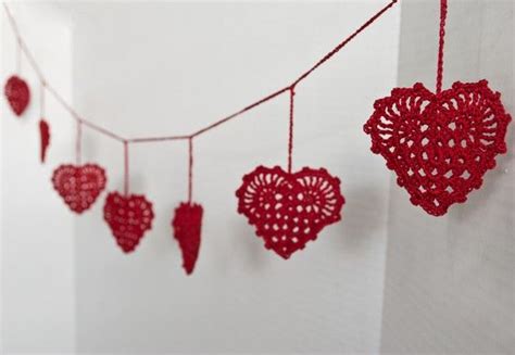 Valentine Heart Crochet Garland Red | Crochet garland, Valentine, Valentine heart