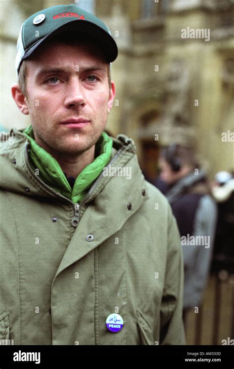 Damon Albarn Lead Singer Blur Hi Res Stock Photography And Images Alamy