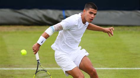 Carlos Alcaraz Cruises Into Wimbledon Fourth Round For The First Time