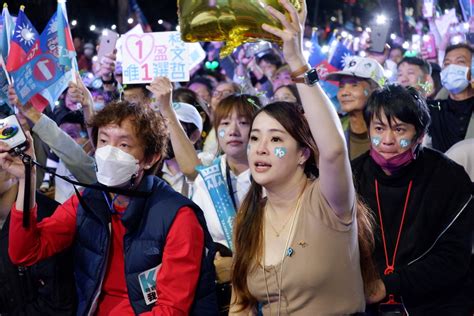 【超級星期天】民眾黨高雄大造勢 4萬人湧進凹子底森林公園 政治焦點 太報 Taisounds