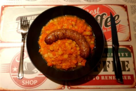 Pot E Aux Carottes Accompagn E De Saucisses De Campagne Les Recettes