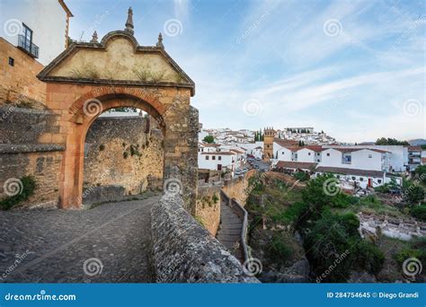 Puerta De Felipe V Gate Och Nuestro Padre Jesus Church Ronda Andalusia