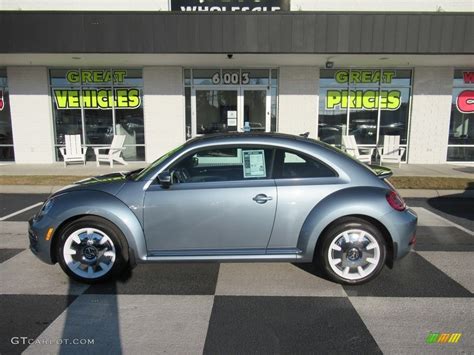 2019 Silk Blue Metallic Volkswagen Beetle Final Edition 140729082 Photo 11