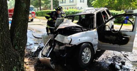 Good Samaritans Pull Woman From Car On Fire In Rockland Cbs Boston