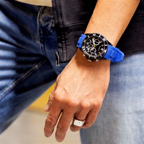 Montre Homme Plastique Bleu Bracelet Silicone Bleu MATY