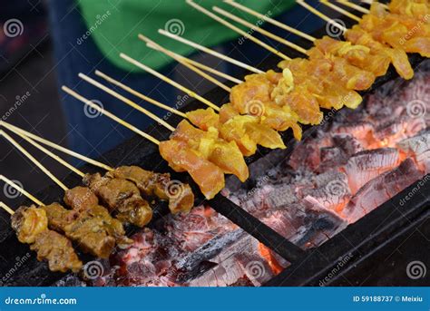 Bbq Chicken Satay On Grill Stock Image Image Of Flames