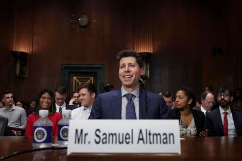 OpenAI Investors Scramble to Reinstate Sam Altman as CEO : r/hypeurls