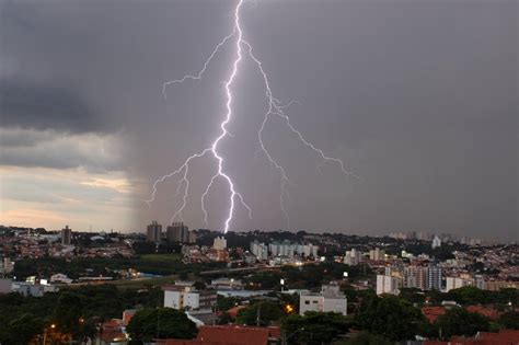 Inpe Alerta Para Aumento Da Incid Ncia De Raios Em Regi Es Do Brasil