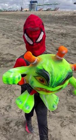 Mini Spiderman Atrapa Mu Eco Verde Omg Yeah Spiderman