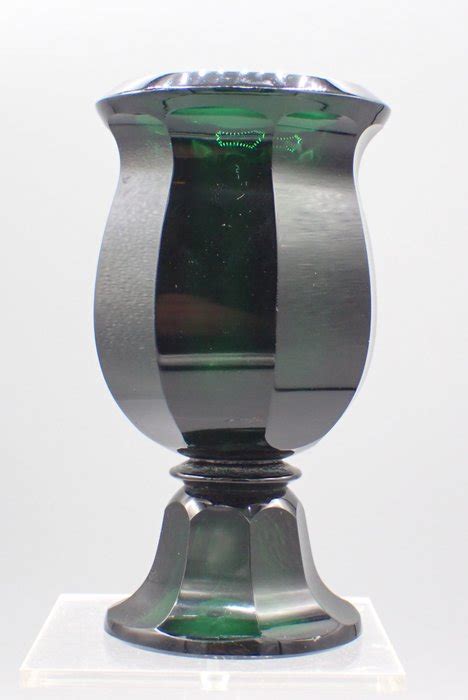 Ludwig Moser und Söhne Emerald green vase Catawiki