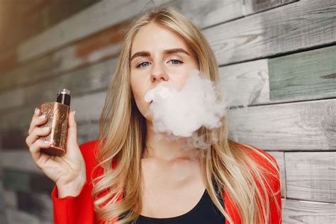 Does Smoking Cigarettes Cause Acne at Deidra Mckoy blog